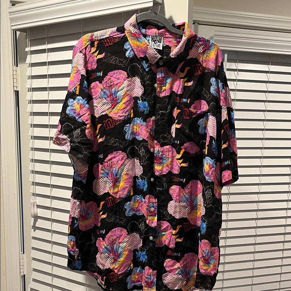 FOCO Miami Heat Floral Button Down Shirt Size XL with Front Pocket